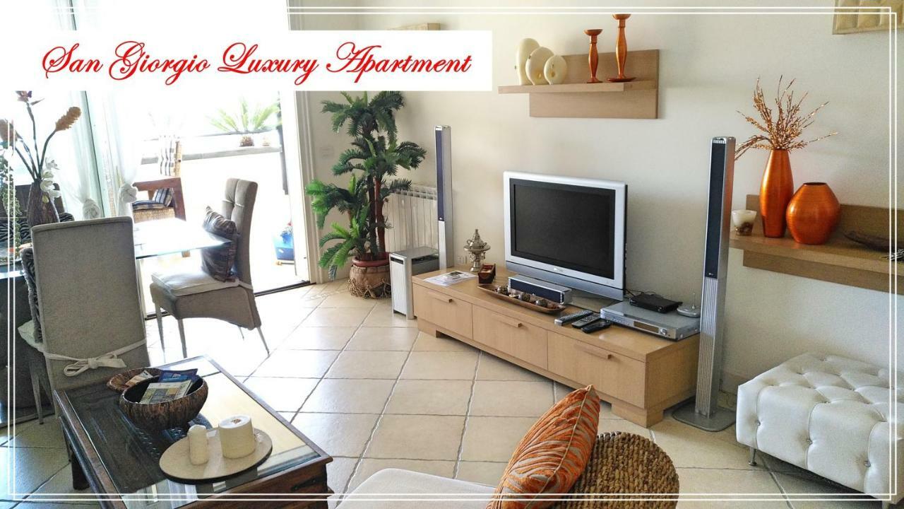 San Giorgio Luxury Apartment Taormina-Panoramic Pool & Parking Space מראה חיצוני תמונה